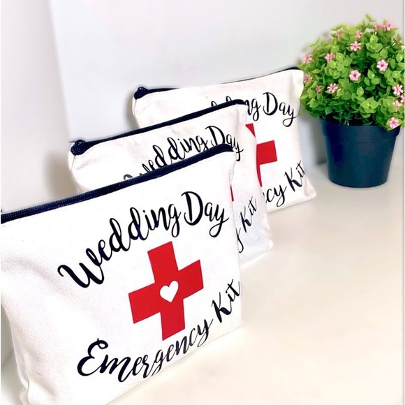 WEDDING DAY EMERGENCY KIT - Picture 5 of 5